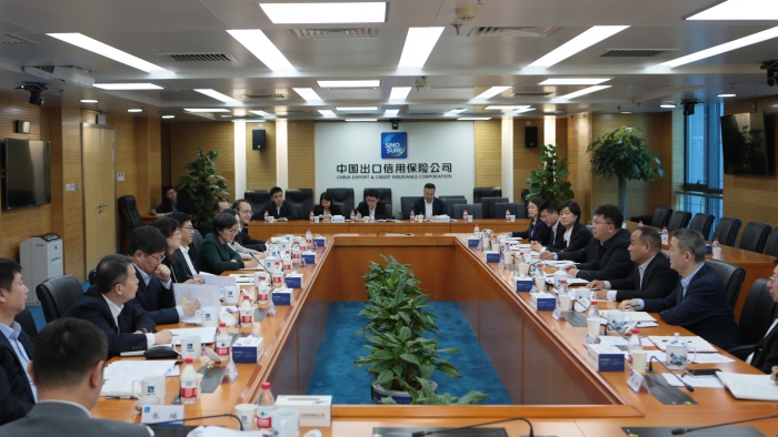 中國信保王浩董事長與進出口銀行黨委書記陳懷宇舉行會談